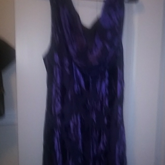 Long evening gown. - Picture 2 of 2